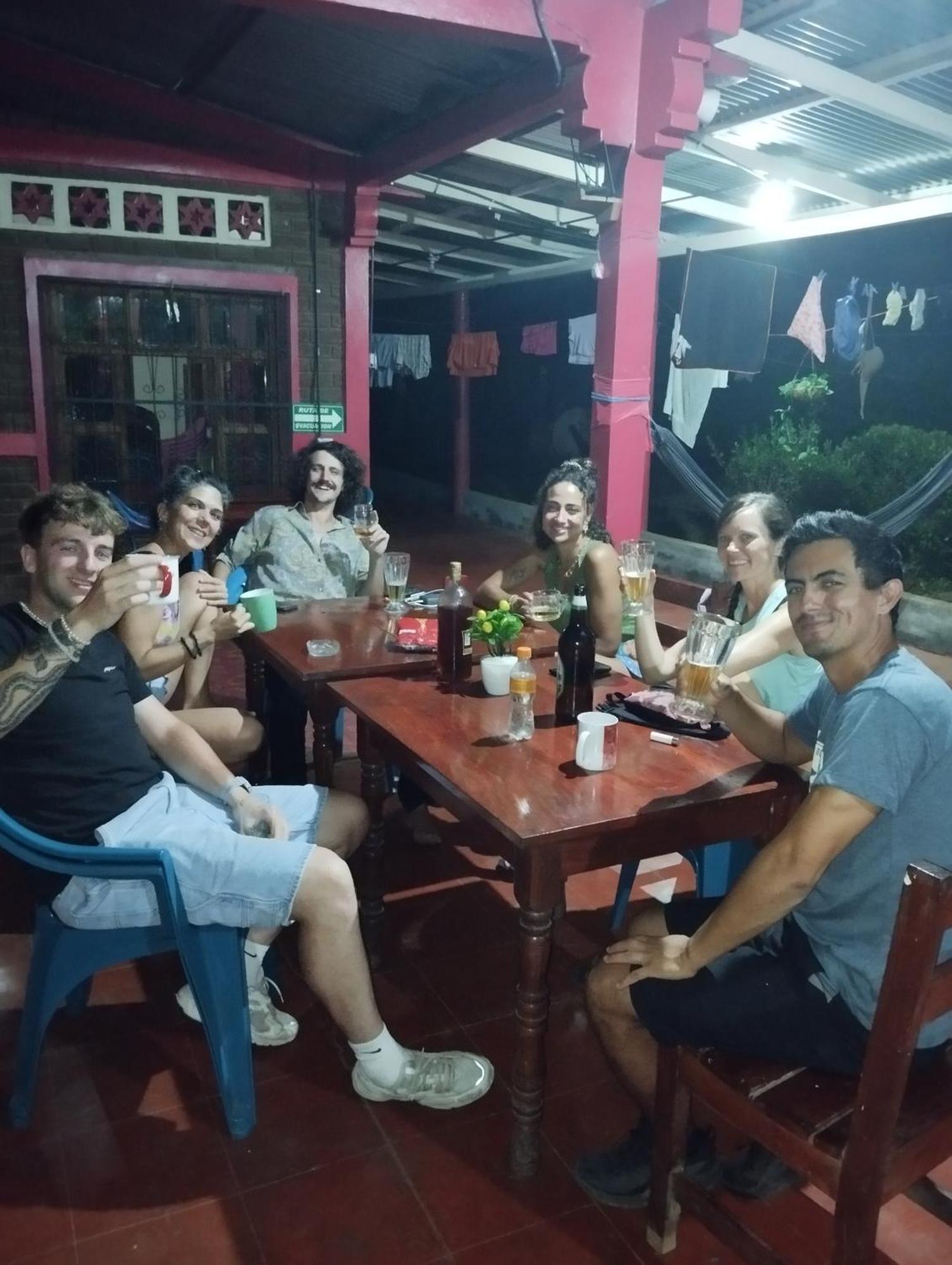 El Gueis Hostel Balgue ภายนอก รูปภาพ